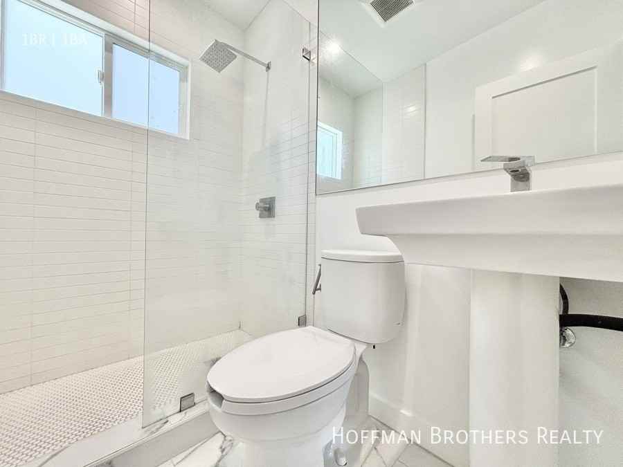 5734 Aldama St #3 - Photo 5 of 6