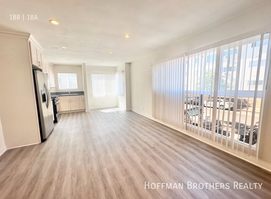 401 S St Andrews Pl #3 - Photo 5 of 6
