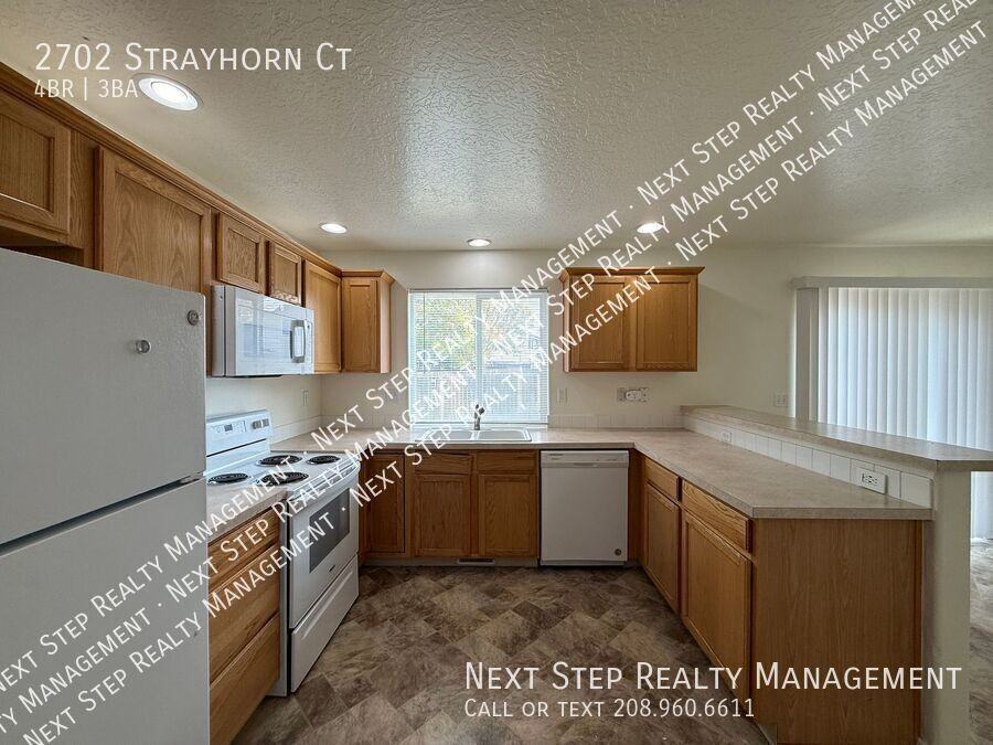 2702 Strayhorn Ct - Photo 6 of 24