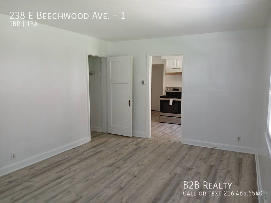 238 E Beechwood Ave #1 - Photo 2 of 16