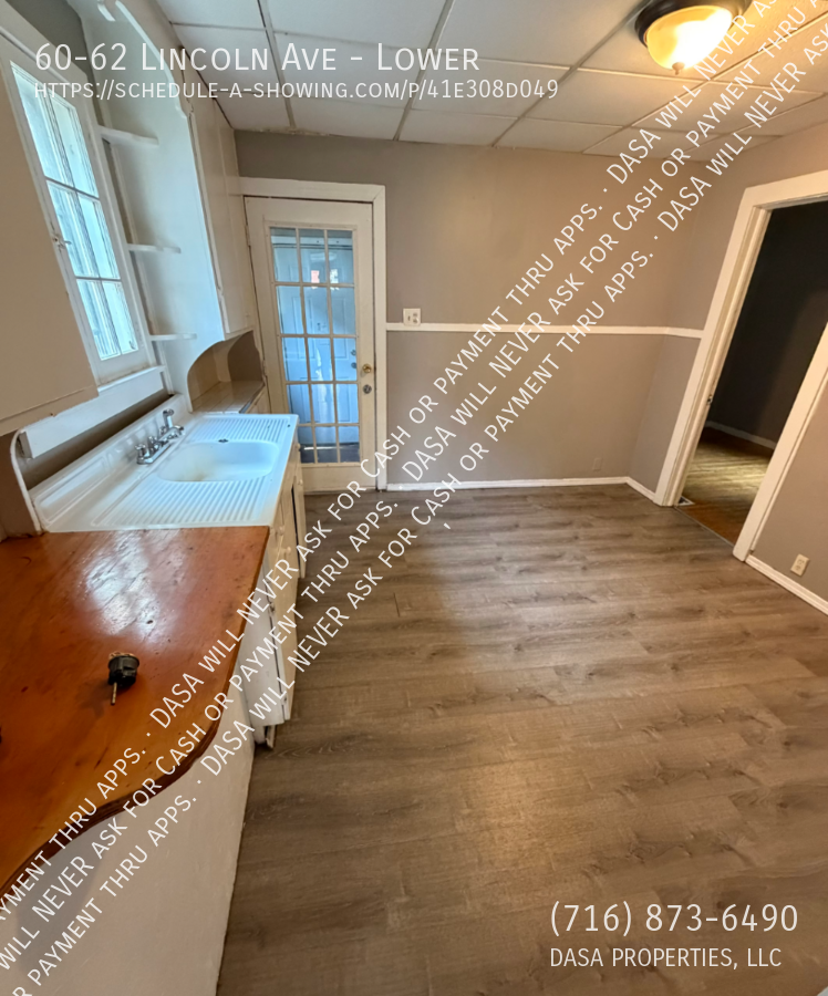 60 Lincoln Ave - Photo 2 of 8