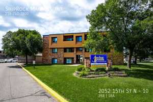 featured image of 2052 15th St N #10