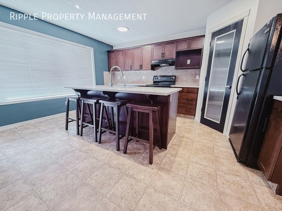 246 Cranberry Pl Se #NA - Photo 2 of 32