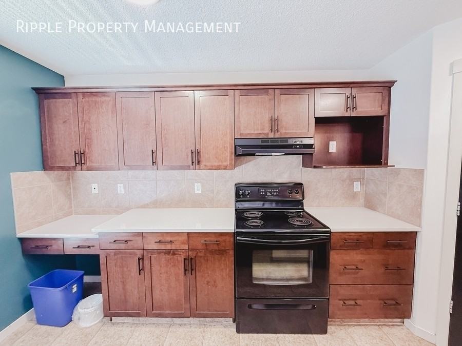 246 Cranberry Pl Se #NA - Photo 5 of 32