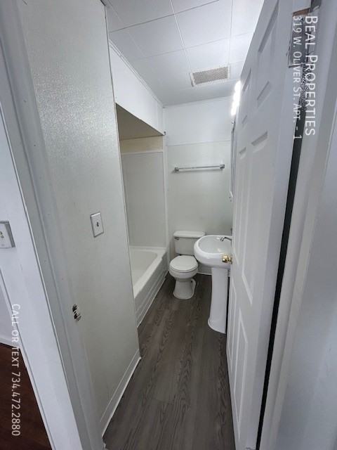 319 W Oliver St #1 - Photo 2 of 7