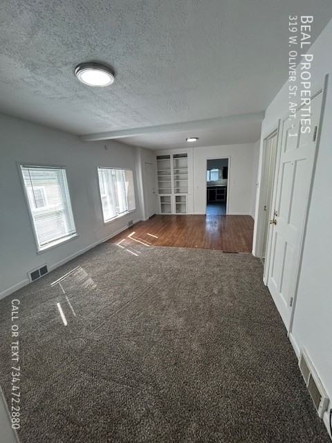 319 W Oliver St #1 - Photo 3 of 7