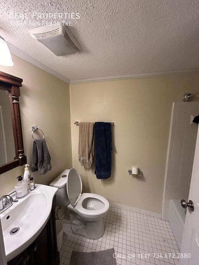 36078 Ann Arbor Trl - Photo 4 of 16