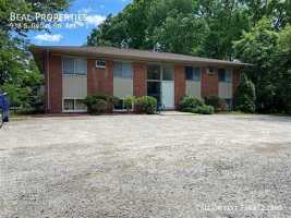 featured image of 938 Grove Rd #1