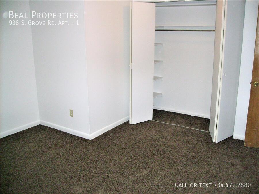 938 Grove Rd #1 - Photo 5 of 8