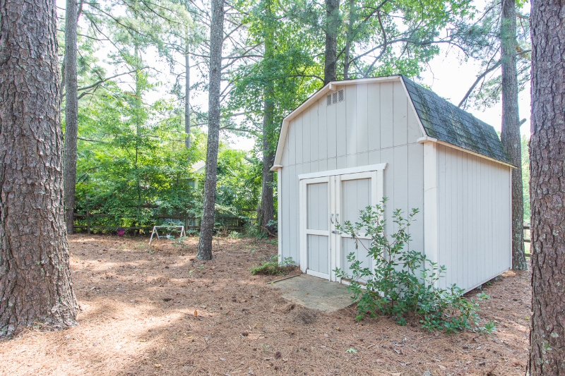 225 Harvester Dr - Photo 4 of 18