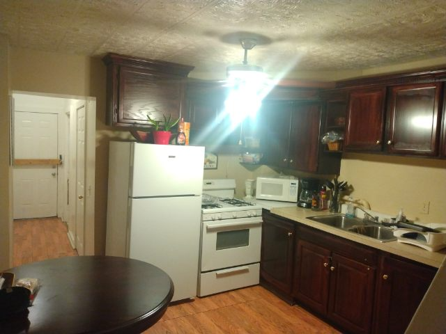 1610 E 28th St - Photo 2 of 6