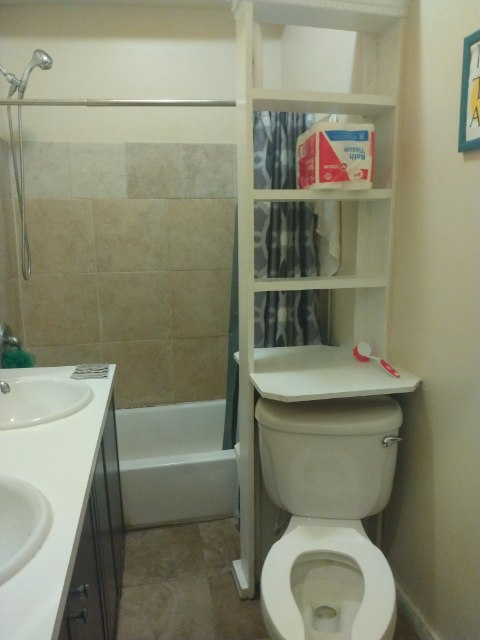 1610 E 28th St - Photo 4 of 6