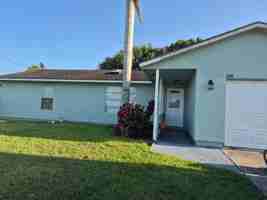 featured image of 1318 Sw Ackard Ave