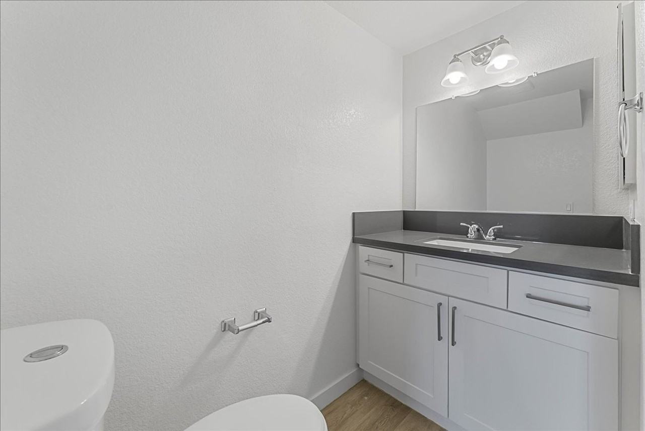 14523 Freeman Ave #06 - Photo 3 of 20