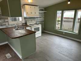 featured image of 2 W 11th St #2