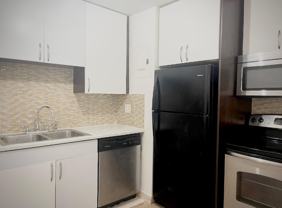 2349 Ne 9th St - Photo 1 of 1
