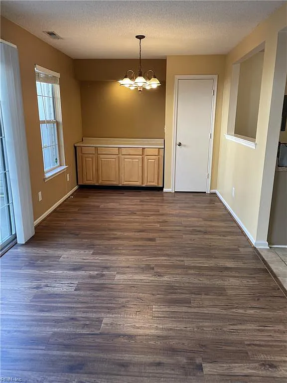 1657 Pattington Cir - Photo 4 of 15
