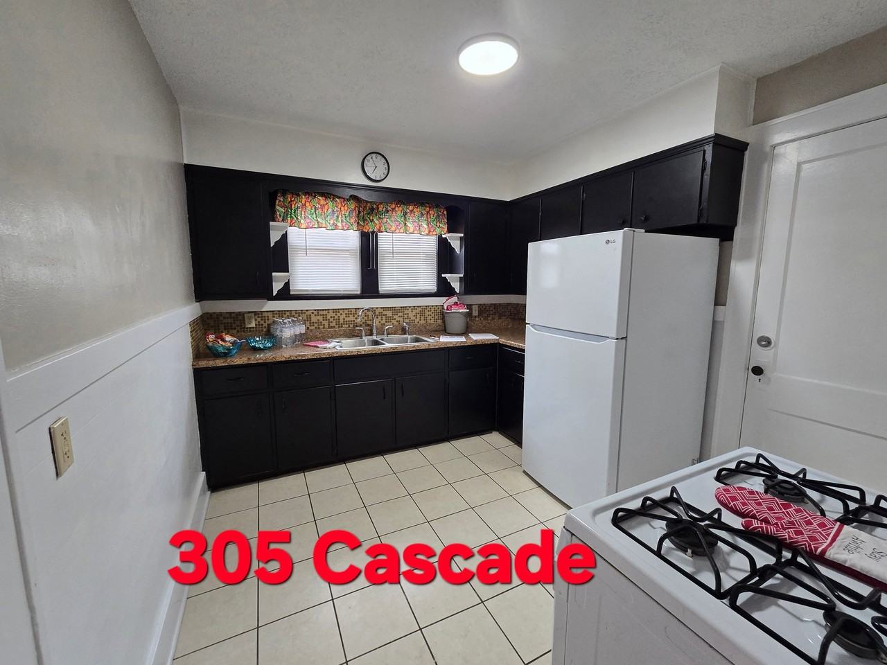 305 Cascade St #305 - Photo 2 of 24