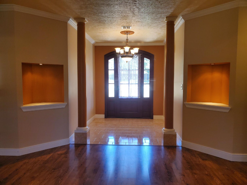 571 Rodeo Dr - Photo 5 of 21