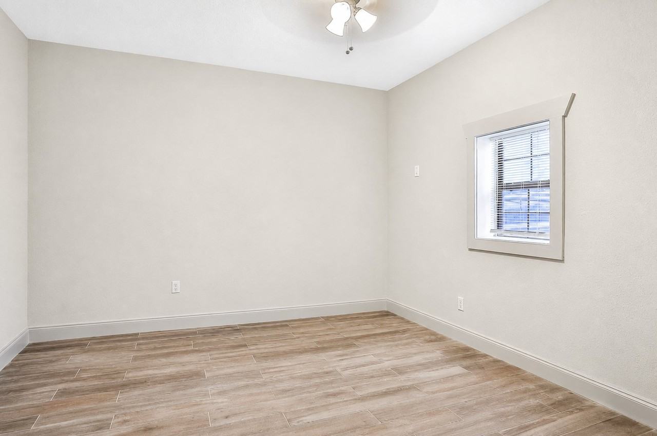 8036 Mattox Ave - Photo 7 of 14