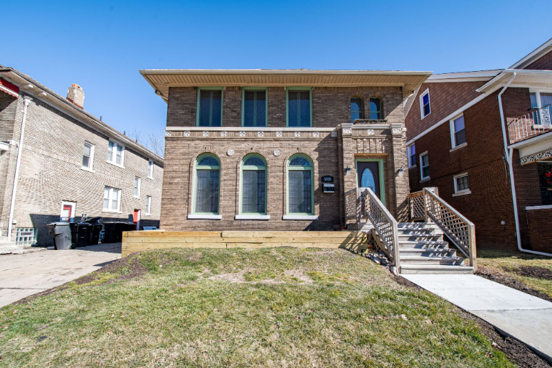 5010 Burns St #1