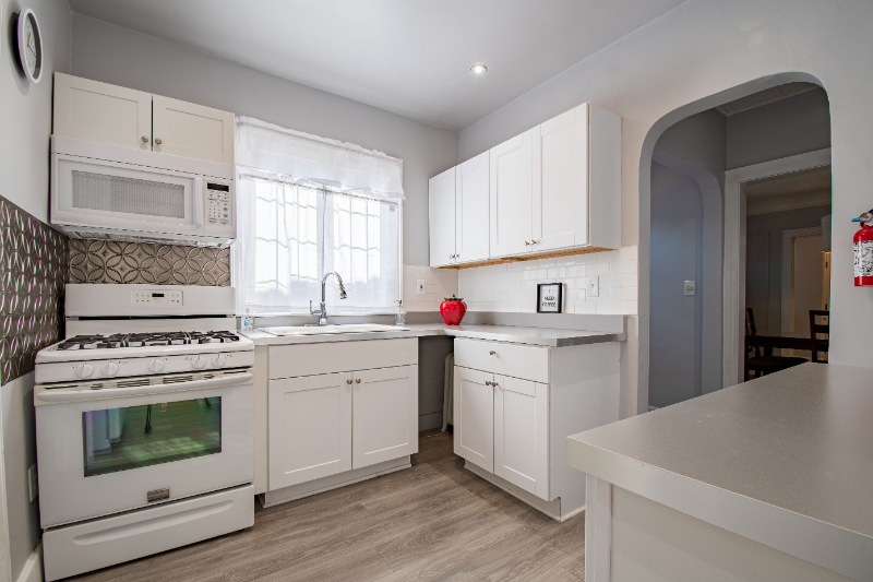 5010 Burns St #1 - Photo 7 of 10