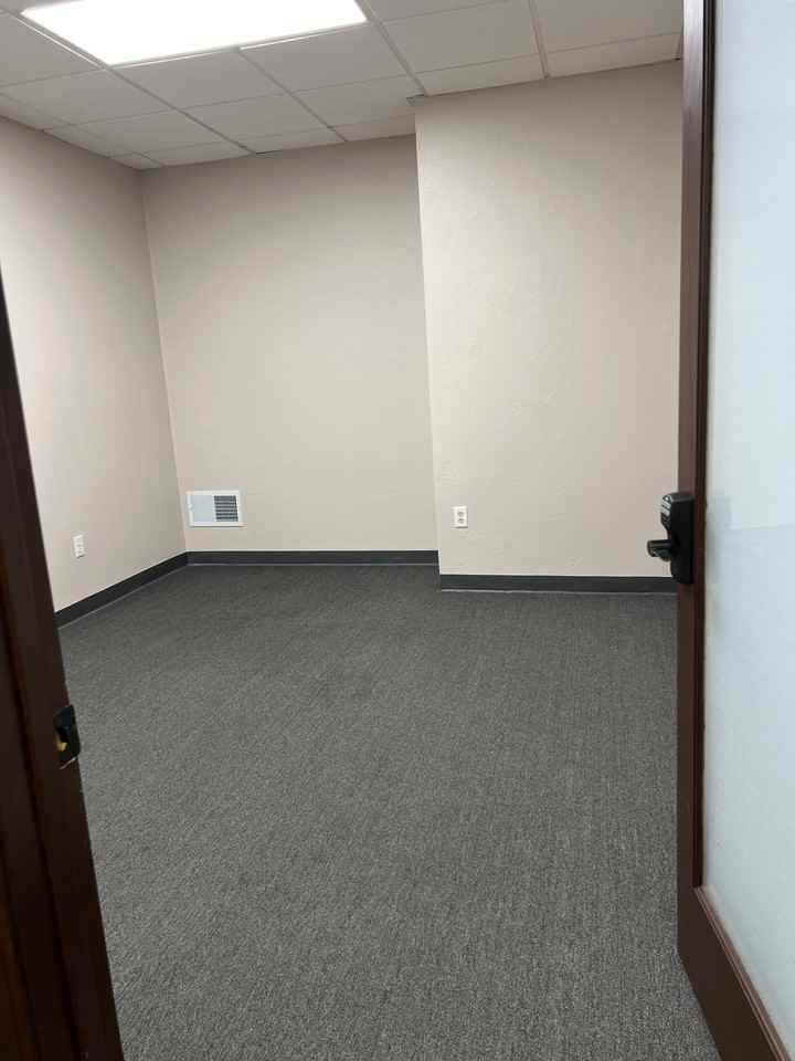 435 N Broadway #A3 - Photo 4 of 6
