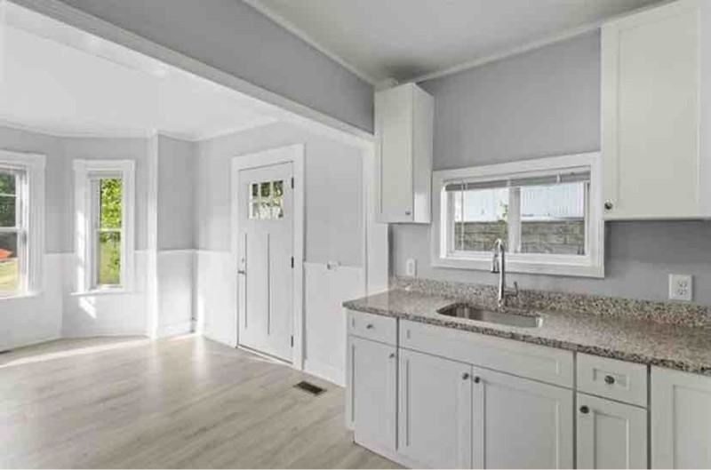 16 Fordway St - Photo 4 of 15