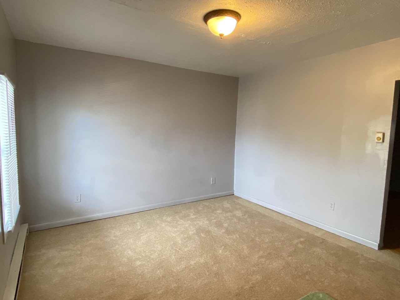 407 N Centre St - Photo 2 of 10