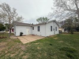 featured image of 2421 W Lydia St