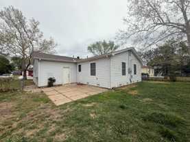 2421 W Lydia St - Photo 1 of 1
