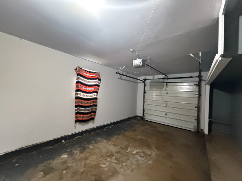 2421 W Lydia St - Photo 5 of 11