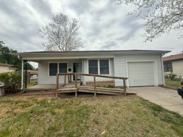 featured image of 2421 W Lydia St