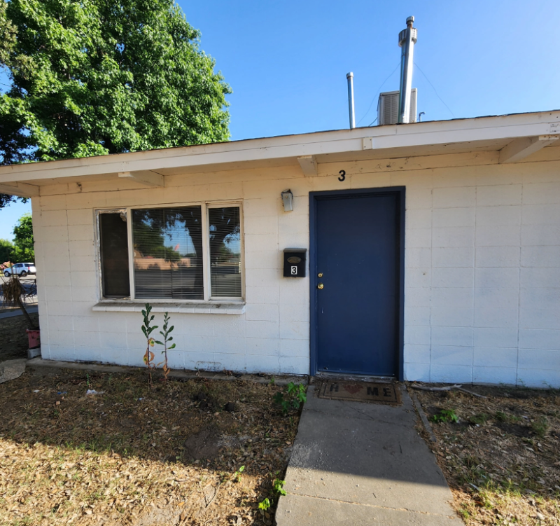 3 E San Joaquin St #3 - Photo 2 of 20