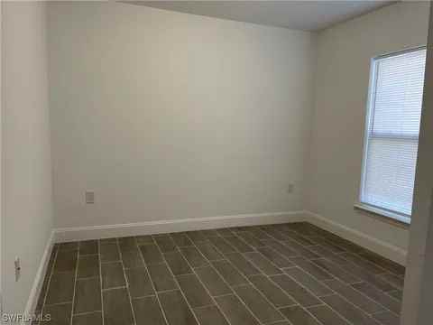 710 708/710 Hightower Ave S - Photo 6 of 17