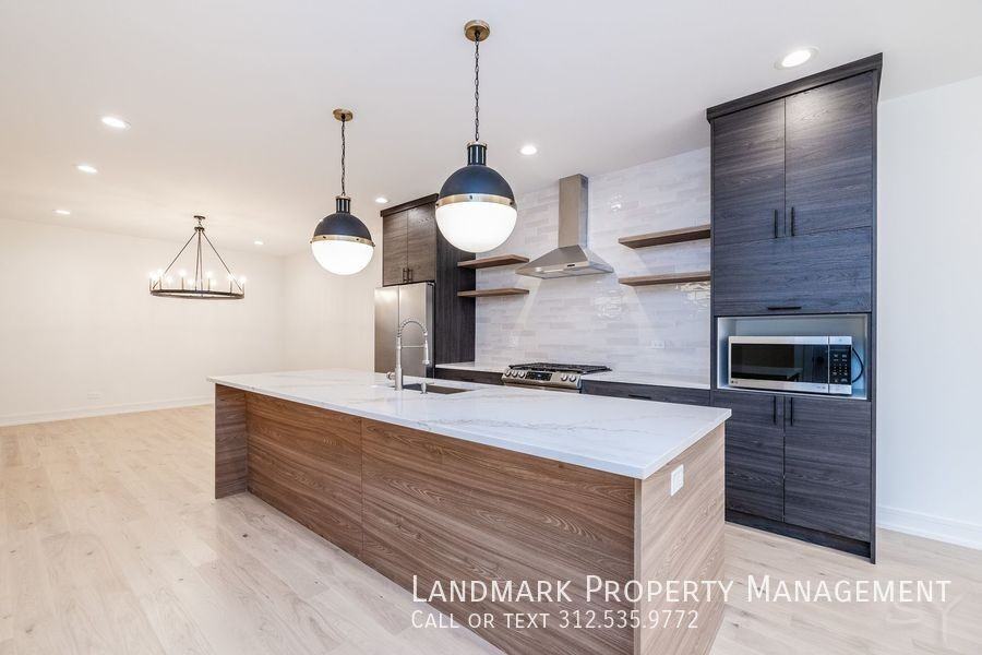 1726 W Cullerton St #1 - Photo 4 of 43
