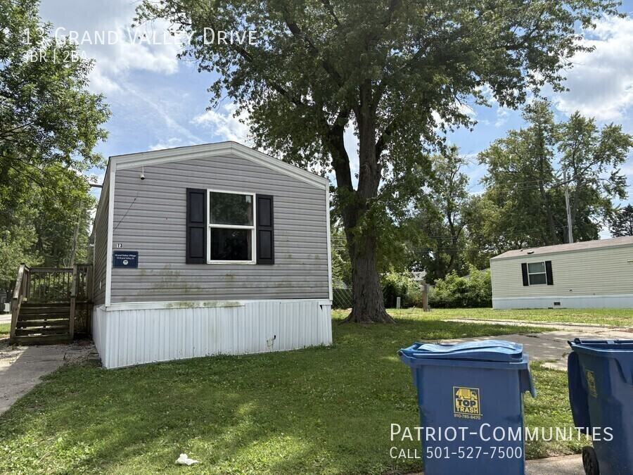 13 Grand Valley Dr - Photo 2 of 3
