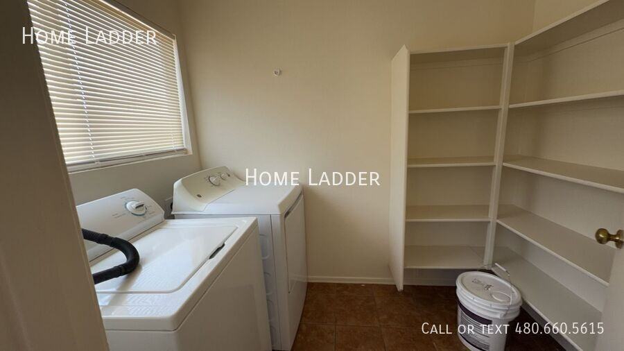 10665 E Bramble Ave - Photo 4 of 23