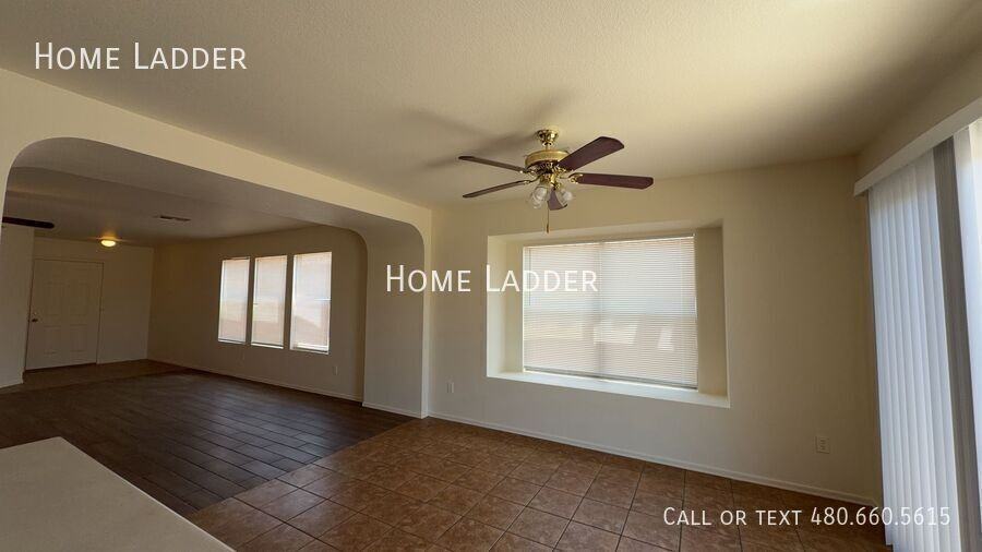10665 E Bramble Ave - Photo 6 of 23