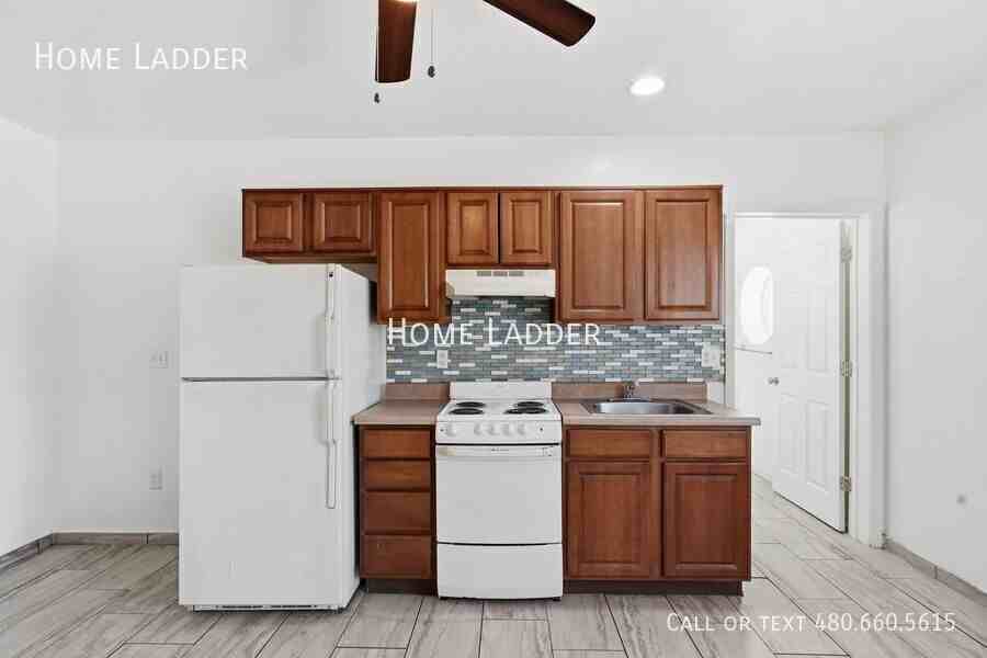 2115 N Oracle Rd #1106 - Photo 6 of 18