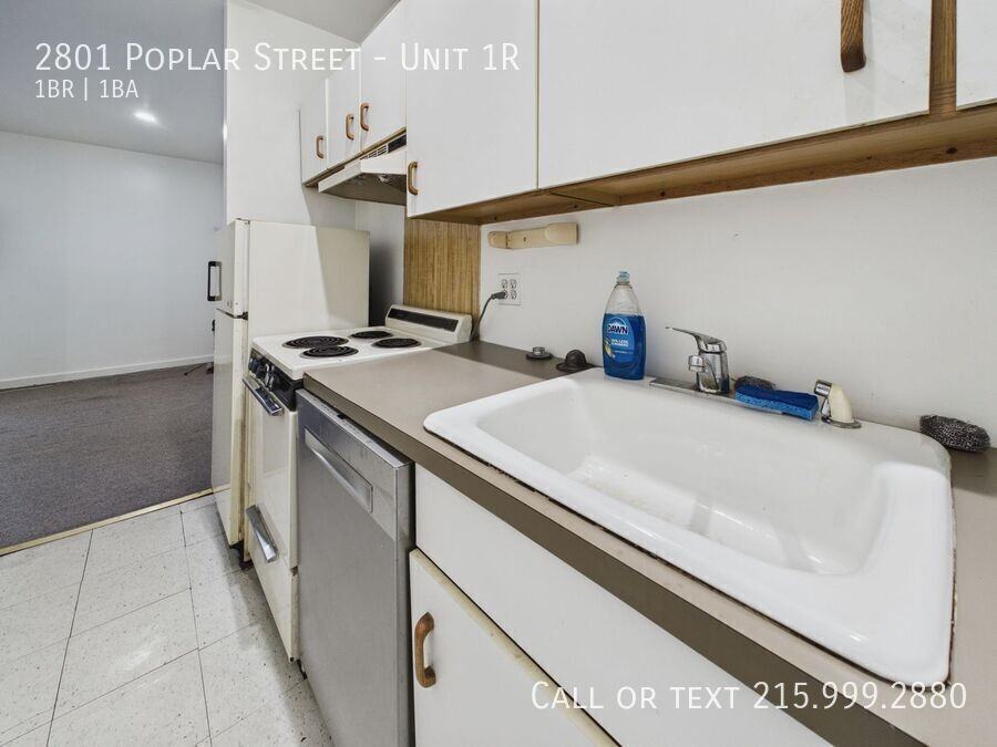 2801 Poplar St #1R - Photo 2 of 7