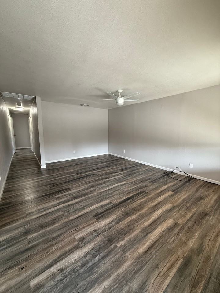 307 Livoti Ave - Photo 2 of 16