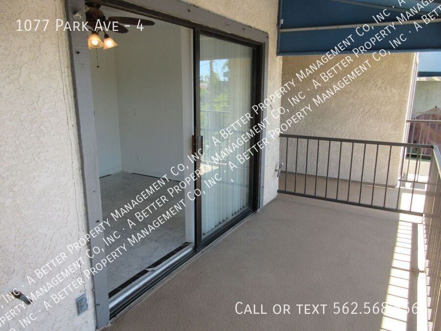1077 Park Ave #4 - Photo 2 of 23