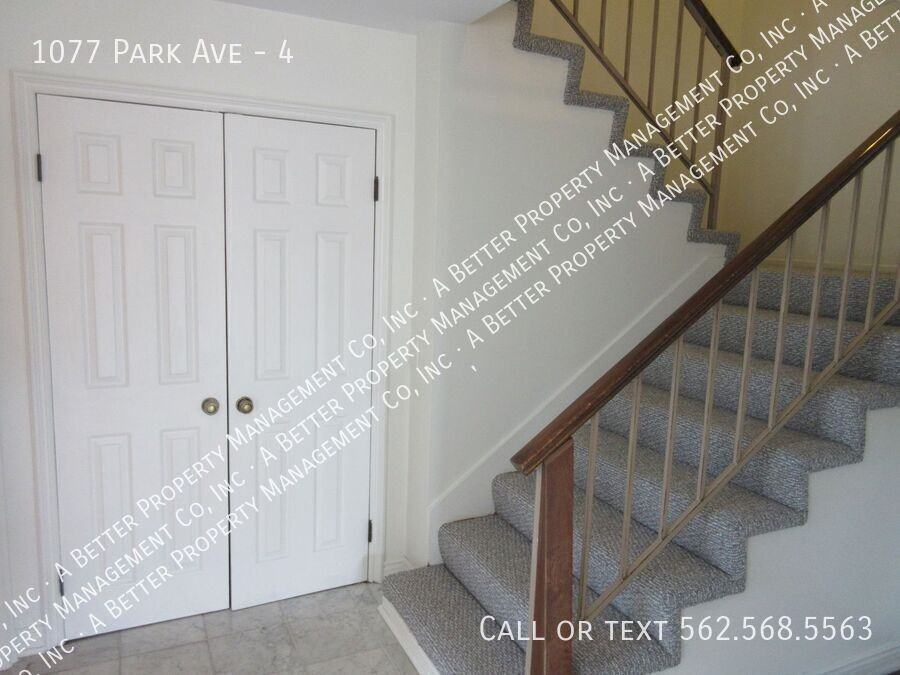 1077 Park Ave #4 - Photo 5 of 23