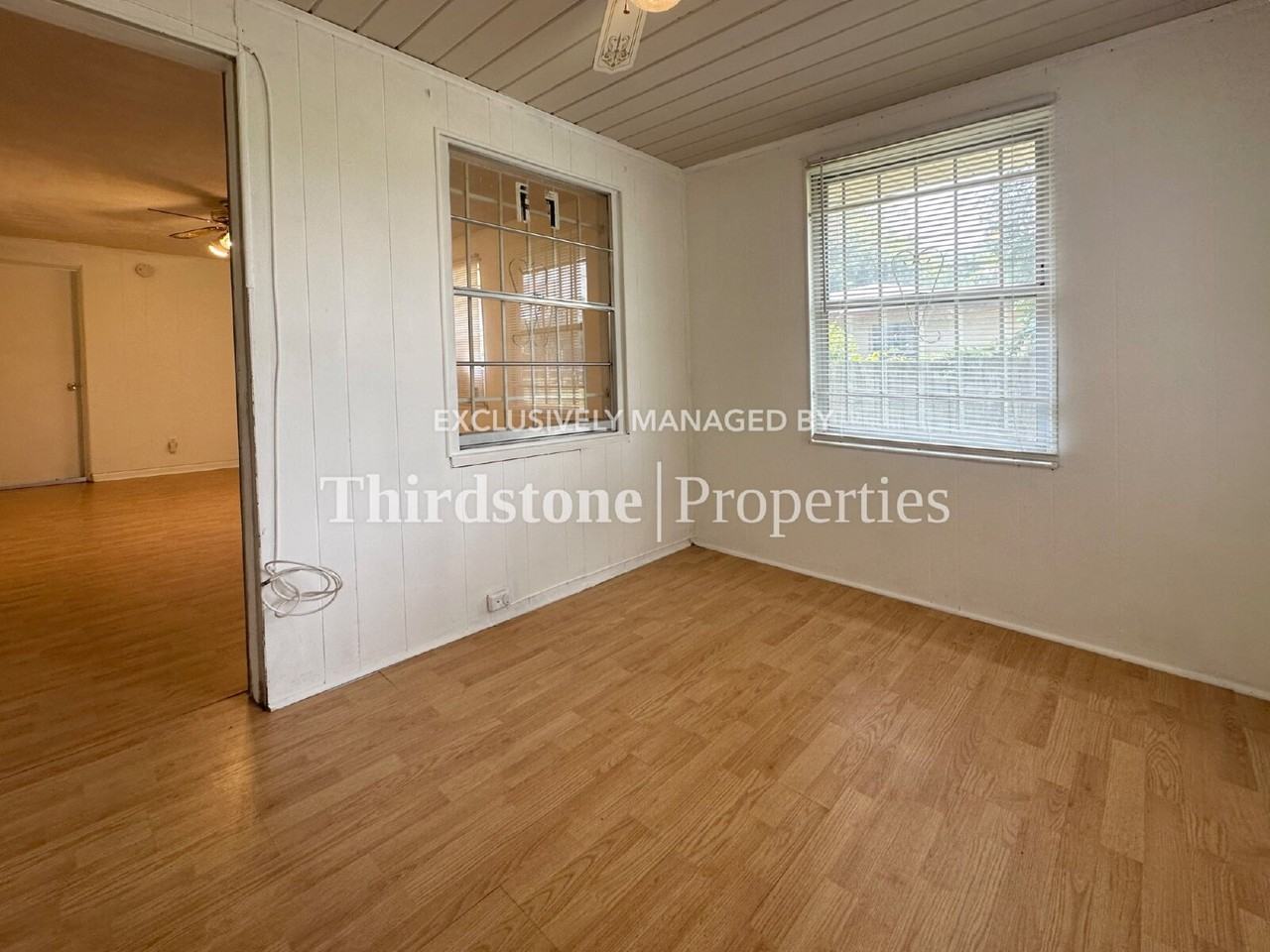 3317 Jones St - Photo 3 of 17