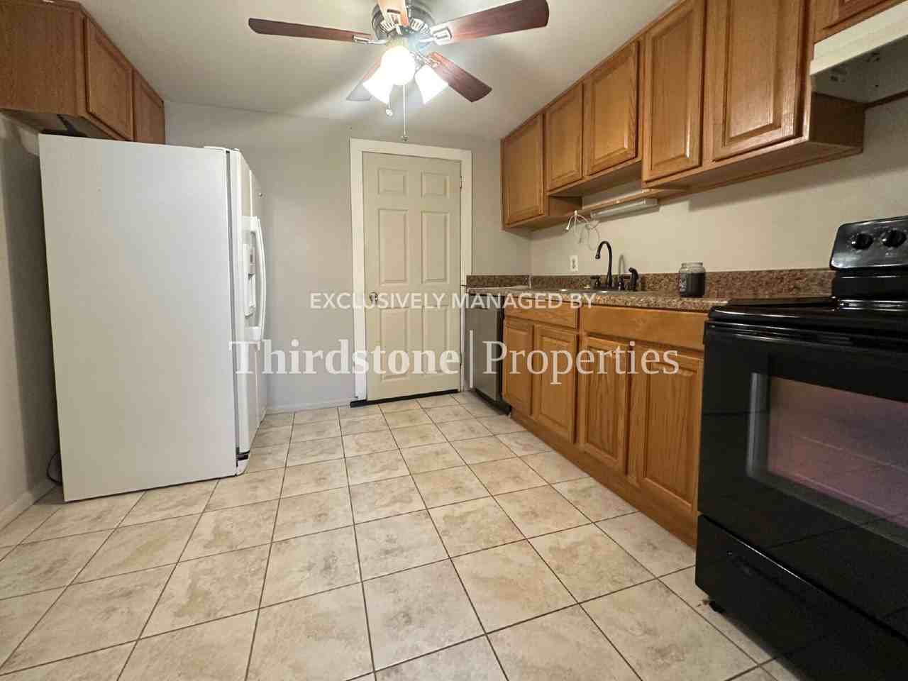 3317 Jones St - Photo 7 of 17