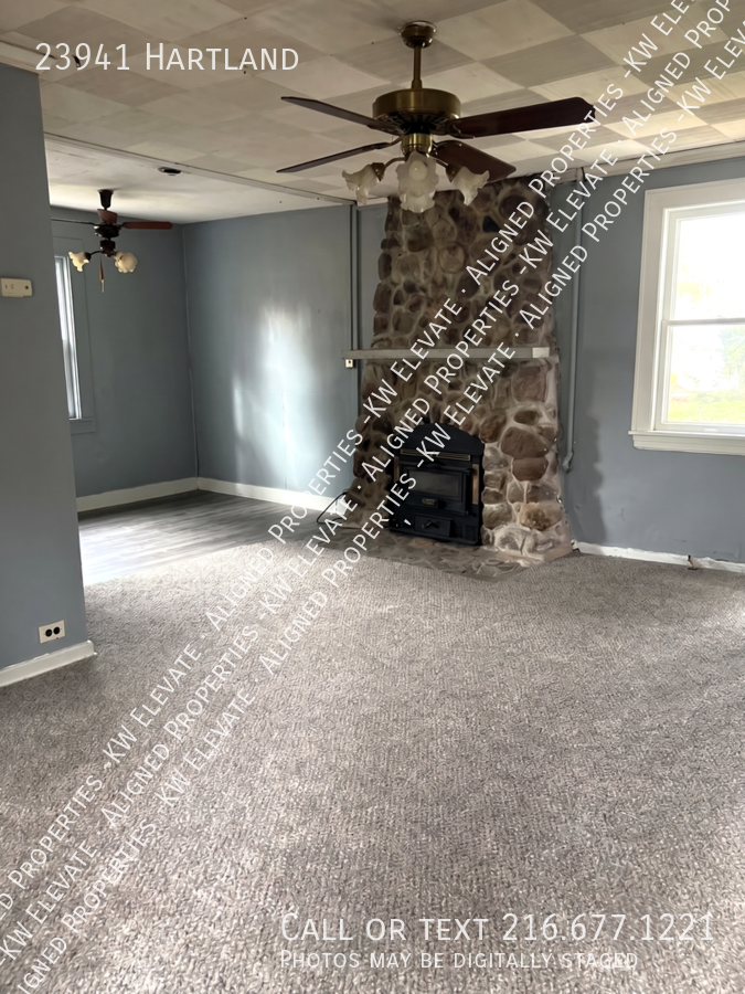 23941 Hartland Dr - Photo 6 of 13