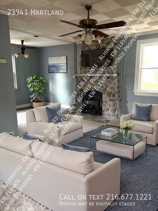 23941 Hartland Dr - Photo 7 of 13