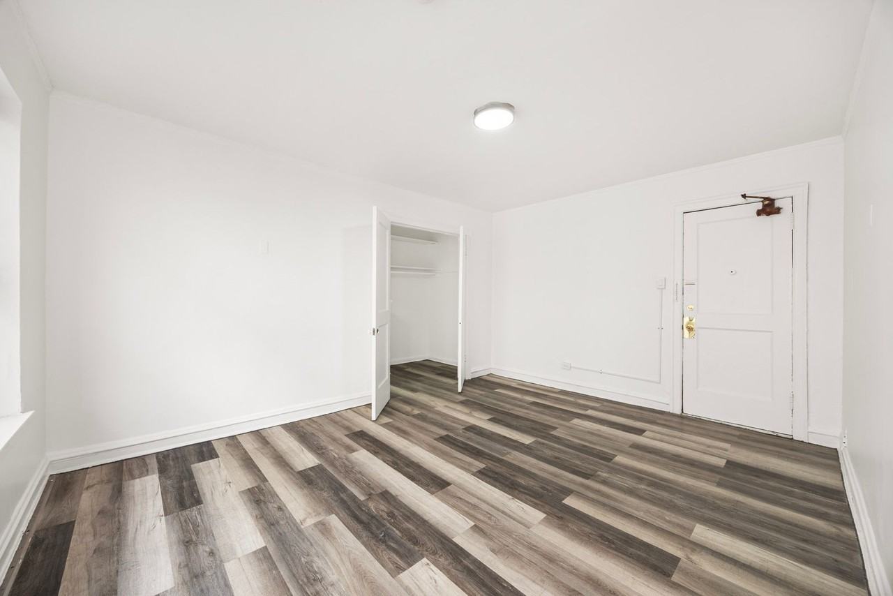 158 N Central Ave #404 - Photo 2 of 24