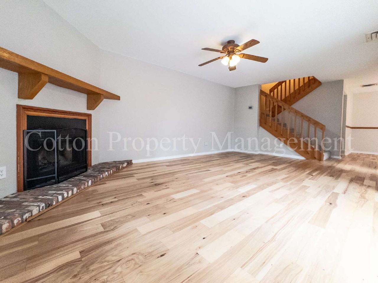 2030 Albert Cir - Photo 7 of 37